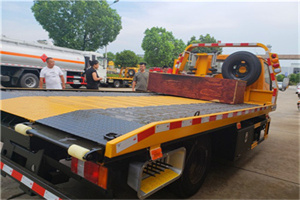 西藏附近拖车电话号码服务